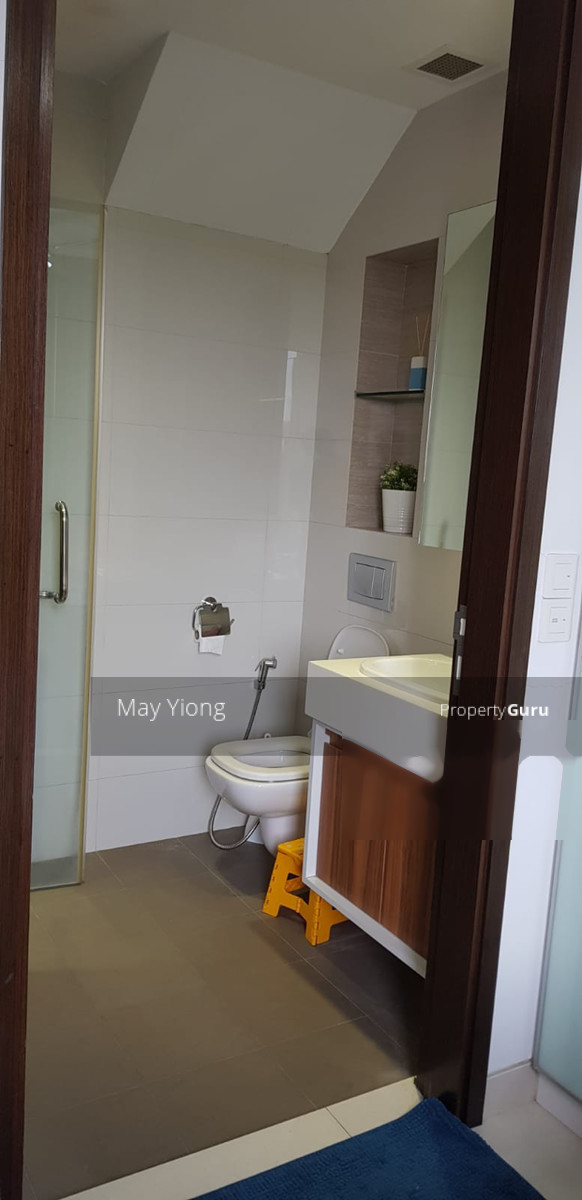 The Water Edge (D14), Apartment #196235702